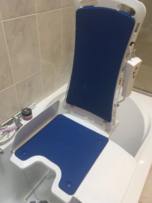 £75 • Buy Bellavita Nova Bath Lift Lightweight Compact Reclining Mobility Chair Easy Split