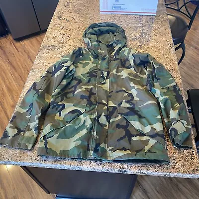 US Military Jacket Medium Regular Cold Weather Parka Woodland Camo Gore-Tex • $26.64