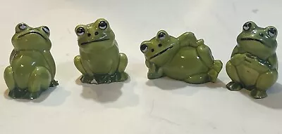 Vintage Miniature Big Eyed Frog Figurines Plastic (4) Made In Hong Kong SEE PICS • $11.99