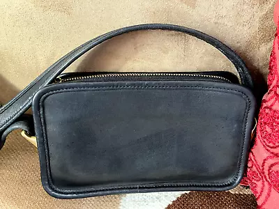 VTG Coach Legacy Top Of Counter Compartment Black Leather X-Body Bag 9167 • $84.99
