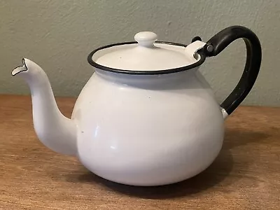 Vintage Unbranded White Enamel Black Handle Teapot ~ With Flip Lock Lid • $18.95