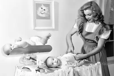 1940's MARILYN Monroe Norma Jean Changing Baby Diapers 4 X6  Reprint Photo M013 • $6.63