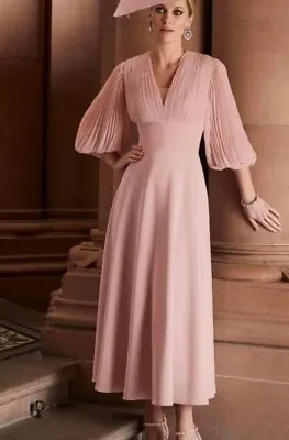 £420 • Buy Veni Infantino Size 18 Pink Midi Dress