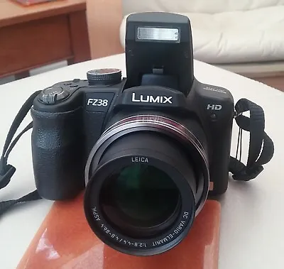 Panasonic Lumix Dmc-fz38 Digital Bridge Camera. Boxed  Complete Fully Working. • £79.99