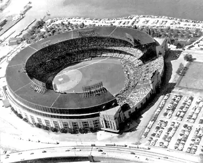 Cleveland Indians MUNICIPAL STADIUM Glossy 8x10 Photo Lakefront Stadium Print • $5.49