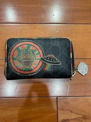 Gucci Zip Wallet Flying Saucer • $149