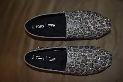 Womens Ladies Silver Multi-colored Glitter Cheetah Print Flats By TOMS - Sz 8.5 • $40.99