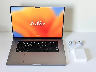 $2690 • Buy Apple MacBook Pro 16” M1 Pro, 1TB SSD, 16GB RAM - Space Grey - Battery Count: 25