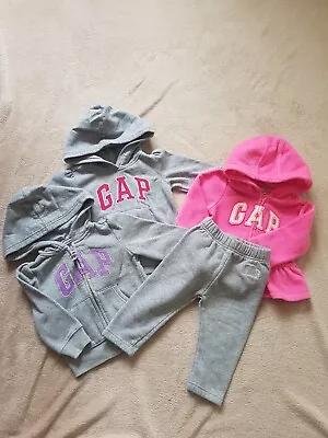 Baby Girl Gap Bundle. 12-18 Months. Including Fleece Jacket. Good Condition • £2.99