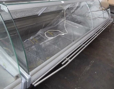 £2700 • Buy 4M Fish Serve Over Display Chiller Fridge