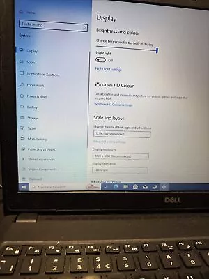 Dell Latitude 3580 15.6” Intel Core I5 6200U 256SSD 8GB FHD • £60
