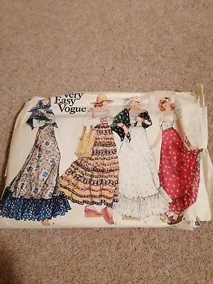 Vogue 1009 Vintage Ladies' Skirt And Shawl Pattern • £5