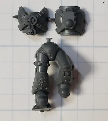 40k Space Marine Bits Vanguard Veteran Engraved Power Armor Torso Legs Set C • $3.99