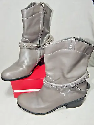 Womens Size 7 ½ M B Makowsky Gray Leather Boots With Harness Shoes 7.5 • $24.99