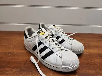 $50 • Buy Adidas Originals Superstar White Leather Sneakers US9