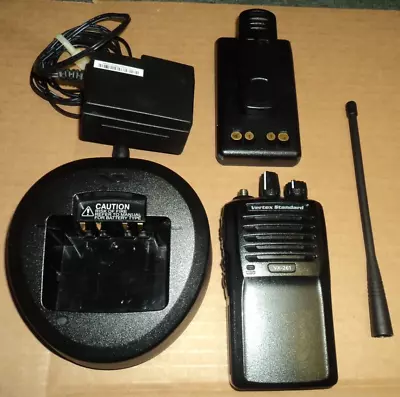 Vertex Standard VX-261 Two-Way Radio Set UHF 450 MHz - 512 MHz Vx-261-G7-5 • $118.95