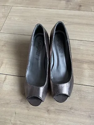 £1.99 • Buy New Look Ladies Black Silver Pewter Peep Toe Mid Heel Shoes Size 4