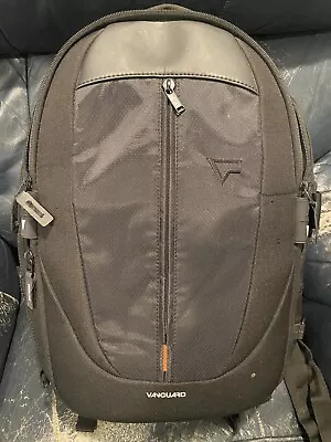 Vanguard UP-Rise 45 Camera Backpack Great Condition With Dividers And Rain Cover • $34.99