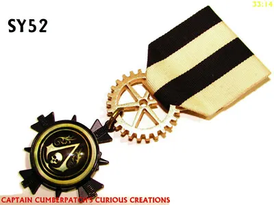 Steampunk Medal Pindrape Brooch Badge Assassin's Creed Black Flag Gaming #SY52 • $11.37