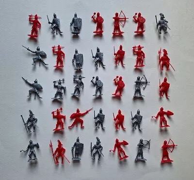 Vintage Marx Knight Plastic Toy Figures • $9.99