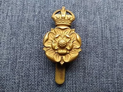 #038 – Queen's Own Yorkshire Dragoons (yeomanry) Cap Badge • £2.50