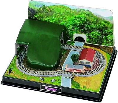 Rokuhan SS002-1 Z Shorty Mini Layout Set (Tunnel Type) (Z Scale) New • $100.99