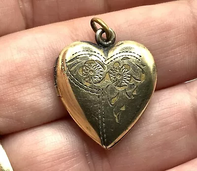 Vintage Old 12kt  Heart Yellow Gold Filled Etched Small Locket Pendant • $8.50