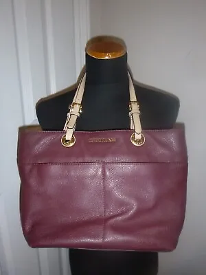 Women's Michael Kors Jet Set Burgundy & Leather Handbag • $19.99