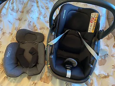 Maxi-Cosi Pebble 360 Convertible Car Seat - Essential Graphite • £33