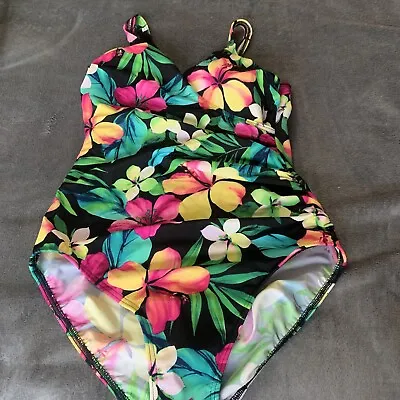 Miraclesuit NWOT Floral Spring Break BB • $18