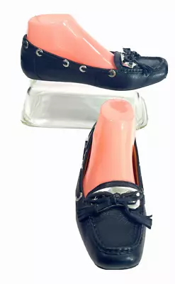 B.Makowsky Women's Black Leather Moc Tassel Loafers Shoes Size 8 1/2 Bow Silver • $35.99