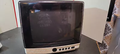 Vintage Magnavox 9  CRT Color TV RD0946 T101 Retro Gaming-TESTED With Remote • $120