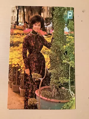 C1960's Post Card: YOUNG VIETNAMESE LADY TRADITIONAL DRESS Viet-Nam • $7.99