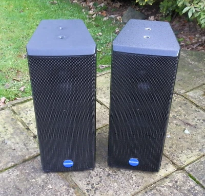 £299.99 • Buy Mackie RCF Vision Series PA261 Speakers Plus Wall Mount Brackets VGC.