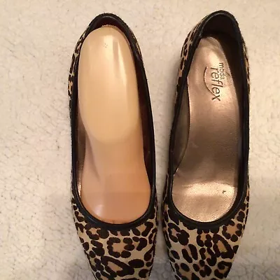Moda Reflex Womens 8.5 Leopard Wedge Heel Shoes • $16.95