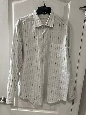 Tommy Bahama Mens Shirt Size Large White With Stripes Long Sleeve Button • $25.99