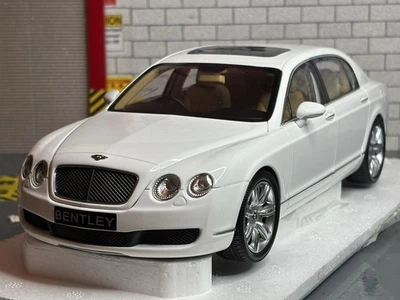Minichamps 1:18 Bentley Continental Flying Spur - Bleu Métallisé - 2005