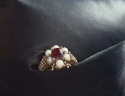Simulated Vintage Avon Ruby Red Stone & Faux Pearls Gold Tone Ring Signed • $6