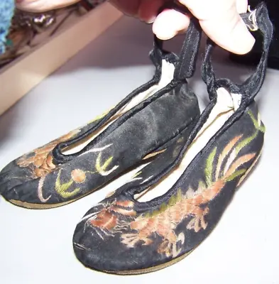 Vintage Childs' Chinese Embroidered Shoes 1940's-used But So Sweet & Charming • $45