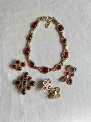 $425 • Buy Monet VTG 1980’s Gold, Pink, Purple Glass Cabochon Gripoix Statement Collar Set