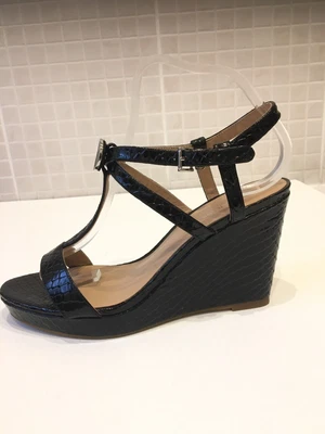 £49 • Buy Armani Jeans Black Wedges Shoes Size 6.5