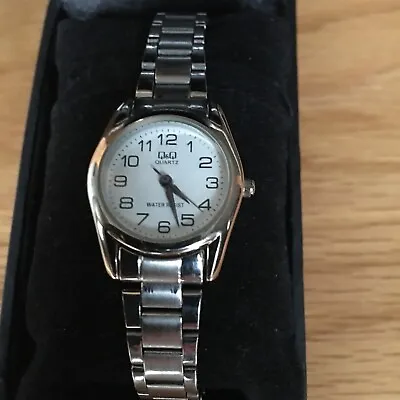 Ladies Q&Q Watch & Strap  - Good Condition &. Working Order • £7.50