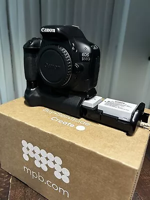 Canon EOS 550D 18.0 MP Digital SLR Camera & Battery Gripper & Charger • £99