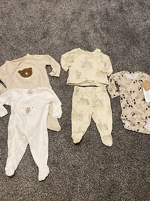 0-3 MONTHS UNISEX NEUTRAL CLOTHES BUNDLE 5 Pieces • £8