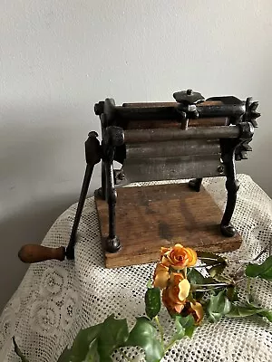 Antique Vitantonio MFG Company Cast Iron Hand-Crank Pasta Maker 1906/1920 USA • $76.99