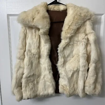 Vintage White Fur Coat Size M • $39.99