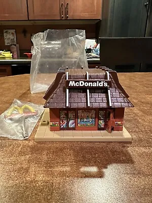 **** NEW RARE McDONALD’S RESTAURANT 1989 WIND UP MUSIC BOX TOY **** • $60