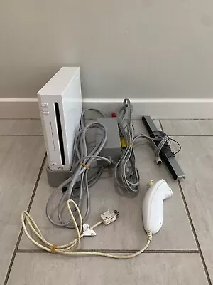 Nintendo Wii Console PAL + Cords NunChuck And Stand(5) • $60