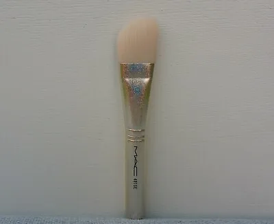 1x MAC 491SE Angled Foundation Brush Travel Size Brand New! • £12.53