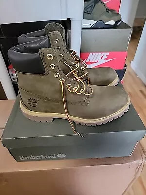 Timberland Boots Men 6 Inch Size 9 • $140